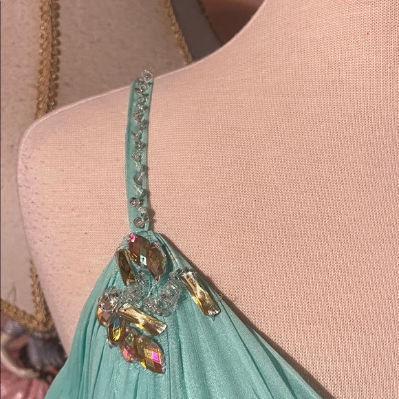 Chic Turquoise Prom Dress with Embellishments - Picture 3 of 10